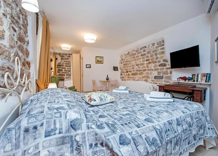 S. Benedetto 로비니