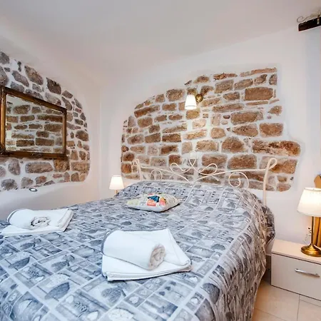 S. Benedetto Apartment *